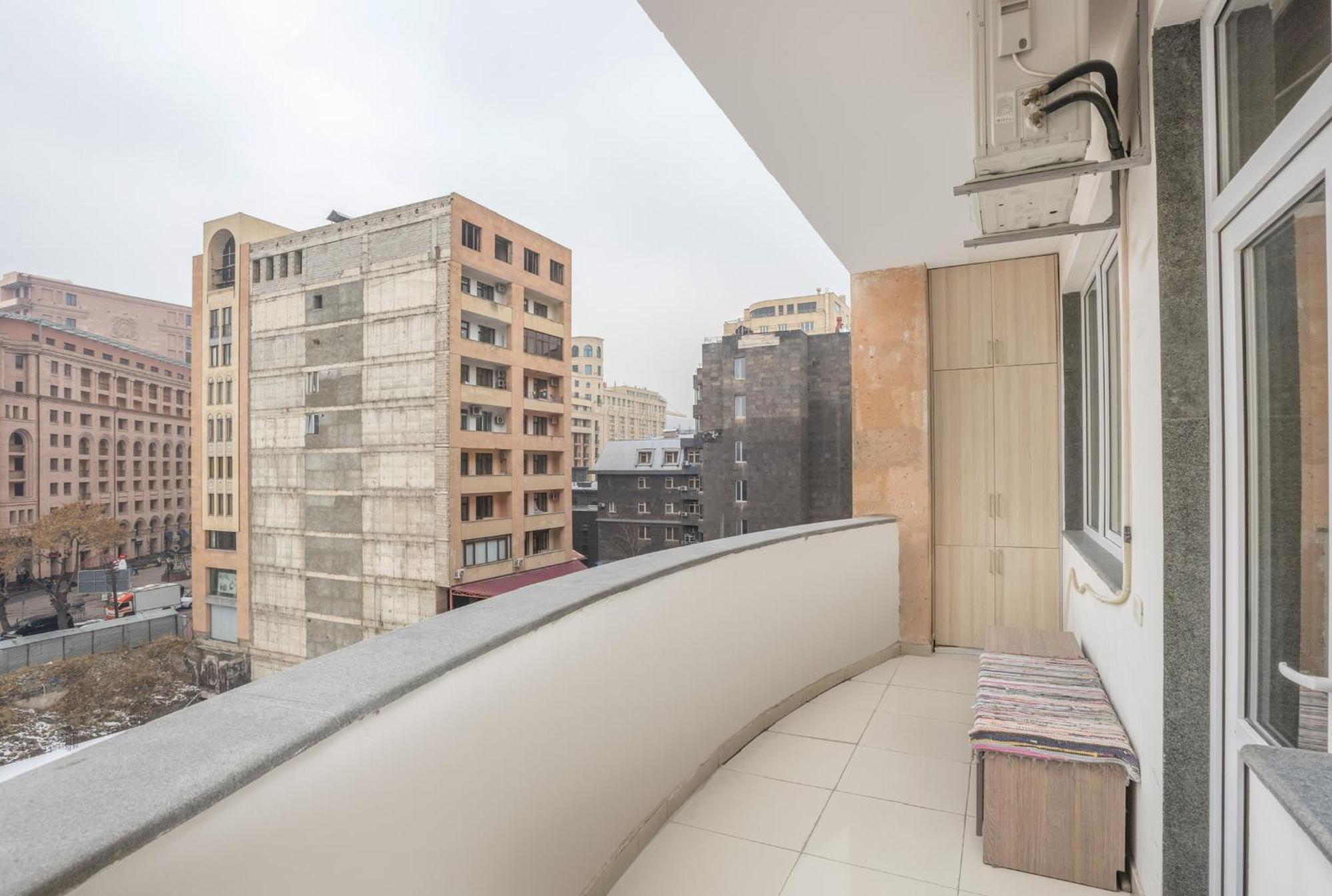 2 Bedrooms 2 Bathrooms Large And Lux Apartment Best Location Jerevan Eksteriør billede